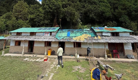 दुर्गम बस्ती गुर्जाघाटमा सोलार प्यानलबाट ‘चार्जिङ स्टेसन’