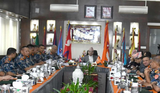 सम्बन्ध कला प्रदर्शनी (फोटो फिचर)