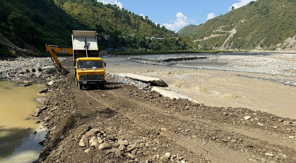 बिपी राजमार्गमा पूर्ण रूपमा यातायात सञ्चालन