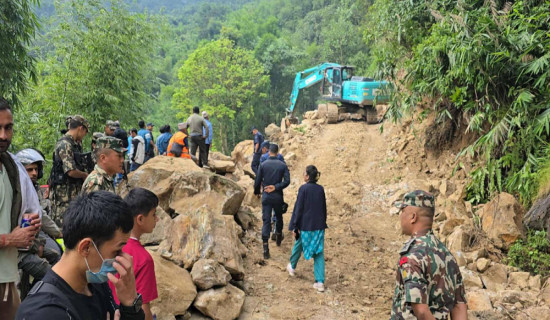 अझै खुलेन मेची राजमार्ग