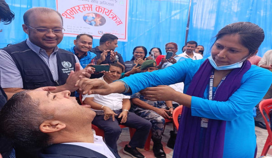 कोरोना झस्काउँदै कोरोना बिमा