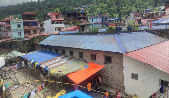 स्थानान्तरण गरिएका कैदीबन्दी अझै फरार