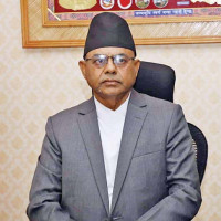 भुक्तानी नपाएपछि पुलको काम ठप्प