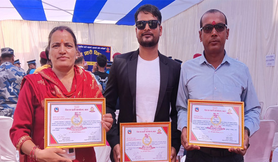 झडप  राेक्न १५ सेल टियर ग्याँस प्रहार : ११ जना घाइते