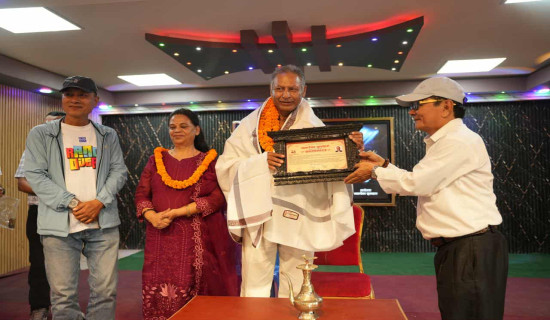निर्यात प्रवर्धन गरी आयात प्रतिस्थापनमा जोड