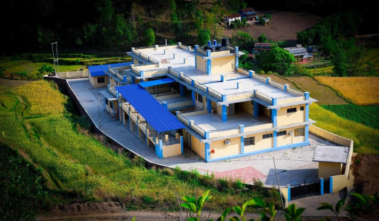 विद्यालयमा निर्धक्क भएर सेनिटरी प्याडको प्रयोग