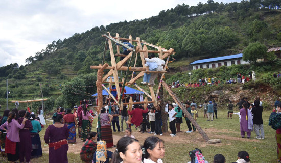 तिहारः गाउँमा पिङ संस्कृति
