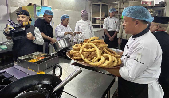 तिहारको अवसरमा सेल पकाउने प्रतियोगिता