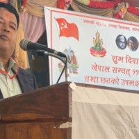 उकालो चढ्दै चौँरी गाई (फोटो फिचर)