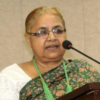 प्रधानमन्त्री ओलीद्वारा बहिनीहरूबाट टीका ग्रहण