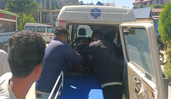 फुङलिङमा मोटरसाइकल दुर्घटना, दुई जना घाइते