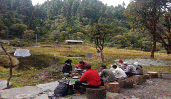 पूर्वाधार विस्तारसँगै प्रसिद्ध हम्पाल लेकमा पर्यटकको आगमन बढ्यो