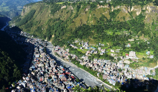 आन्तरिक पर्यटकले म्याग्दीका होटल भरिभराउ