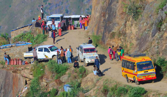 पच्चिस उद्योगको विद्युत् काटियो