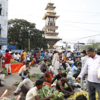 भुरुङ तातोपानी कुण्डमा पर्यटकको भीड (फोटो फिचर)