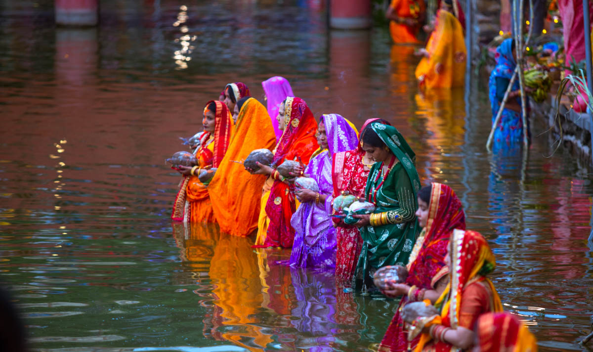 कमलपोखरीमा छठको पूजा (फोटो फिचर)