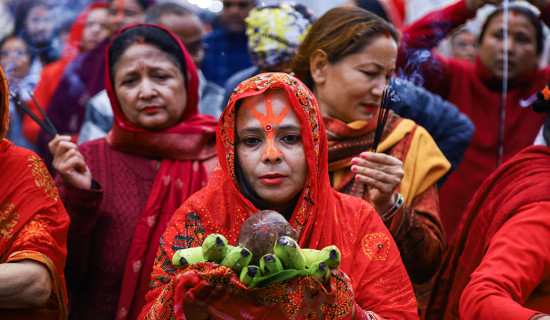 मध्यपुरथिमिमा आज राति भव्यरूपमा मनाइँदै छ जिब्रो छेड्ने जात्रा