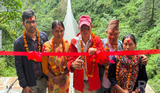 झोलुङ्गे पुल निर्माण भएपछि आवजावतमा सहज