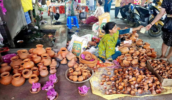 माटोका भाँडाको बिक्री बढेपछि कुम्हाल उत्साहित