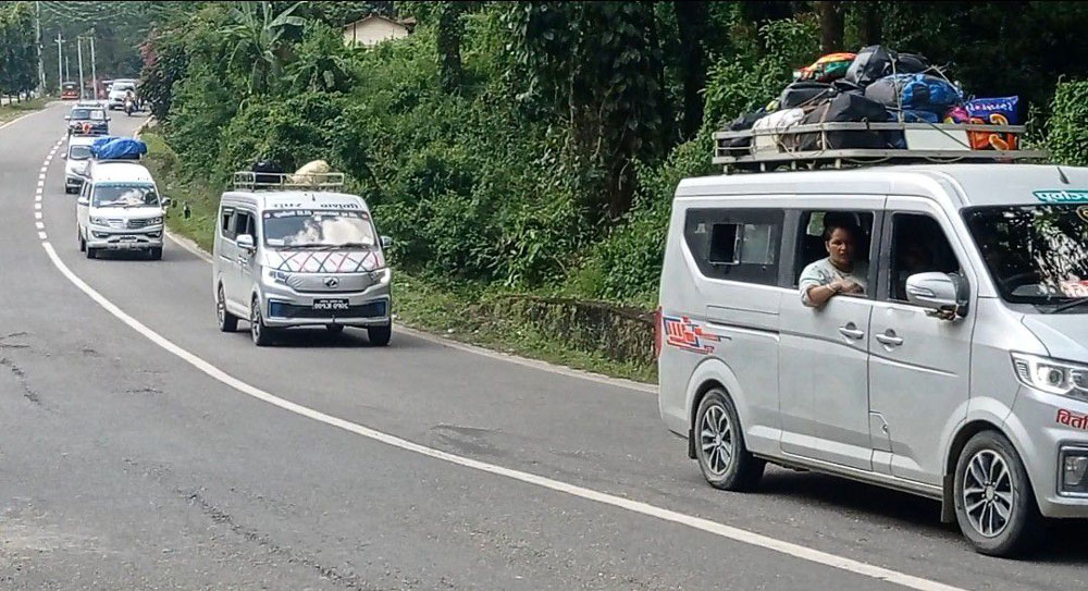 सार्वजनिक यातायातले दिँदैनन् छुट सुविधा