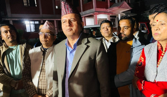 महासचिव पोखरेलद्वारा तुलसीपुरको क्षतिग्रस्त संरचनाको अवलोकन