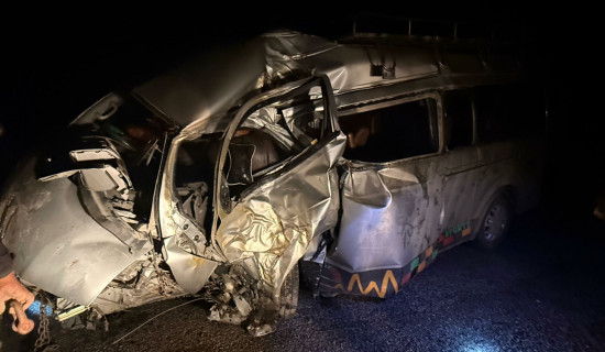 दुर्घटनामा तीनको मृत्यु, चार गम्भीर घाइते