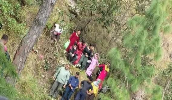 इभी भ्यान दुर्घटना, तीन जनाको मृत्यु