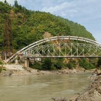लिमीका अधिकांश घरका ढोकामा ताला