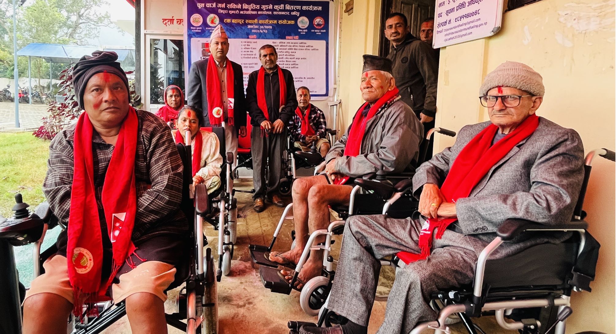 अपाङ्गता भएका आठ जनालाई विद्युतीय ह्विलचियर प्रदान