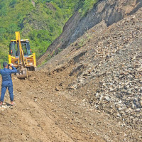 खरानीबाट उठ्ने जमर्कोमा ‘जडीबुटी’