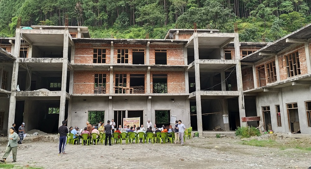 मानवसेवा आश्रमको भवन बनाउन सहयोग जुट्दै