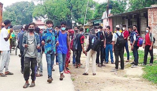 चाडपर्व सकिएपछि रोजगारीका लागि भारत फर्किने नेपाली फेरि बढे