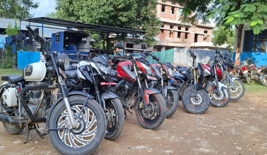 ठुलो आवाज निकाल्ने मोटरसाइकल नियन्त्रणमा