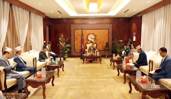 सकियो उज्यालो पर्व तिहार, छठको रौनक सुरु