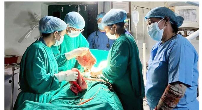 हुम्लामा पहिलो पटक गर्भवतीको शल्यक्रिया
