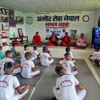 अब वैद्यखानाले सौन्दर्य प्रसाधनका सामग्रीको उत्पादन गर्दै