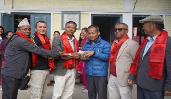 अक्षयकोषका लागि भानु जन माविलाई साढे पाँच लाख रकम प्रदान