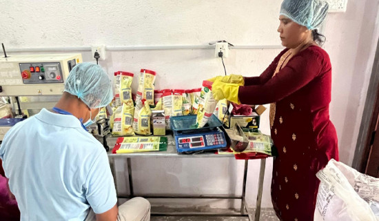 सहकारीद्वारा मकैको पीठो बजारीकरण