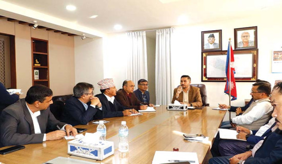 उच्च प्राथमिकता निर्वाचन : सञ्चारमन्त्री