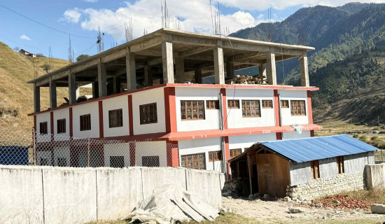 गुठीचौरद्वारा ३३ लाख राजश्व सङ्कलन