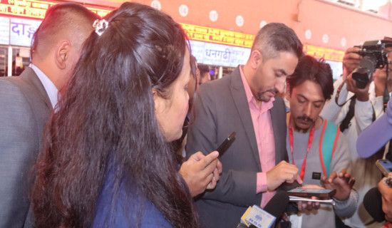 सञ्चारमन्त्रीद्वारा गोँगबु बसपार्कमा निःशुल्क इन्टरनेट सेवा शुभारम्भ