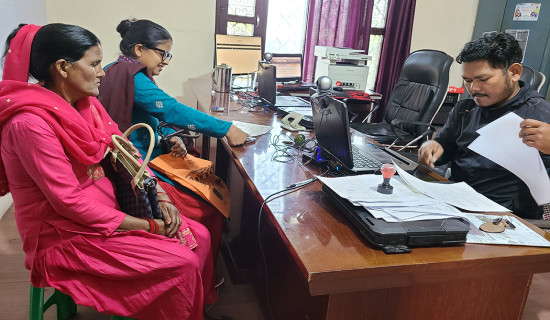 बागलुङ बजारमा लाखेको रौनक