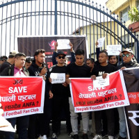 धार्चेका पहिरोपीडितलाई खाद्यान्न वितरण