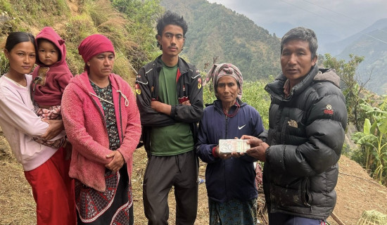 बिपी कोइराला स्वास्थ्यविज्ञान प्रतिष्ठानका विद्यार्थी दीक्षित