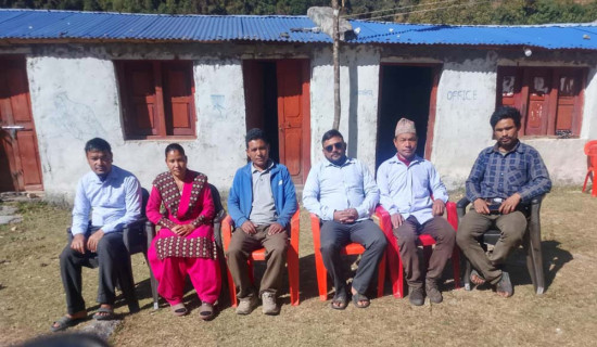 बत्तिस वर्षमा व्यावसायिक उडान