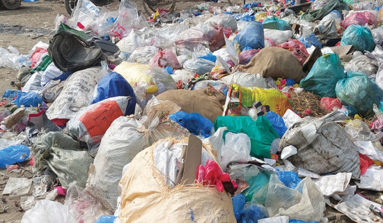 प्लास्टिकजन्य फोहोर बाल्न निषेध : बाले १० हजार जरिवाना