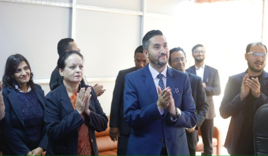 आश्रमलाई सिगानाबासीको १६ लाख बढी सहयोग