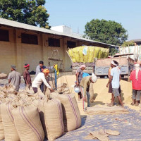 स्थानीयबासीको उजुरी पछि पुल निर्माण रोकियो