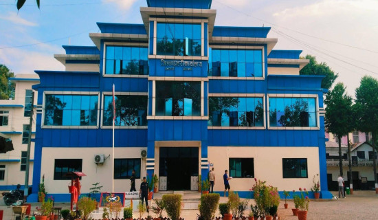 भागेका तेह्र कैदीबन्दी पक्राउ