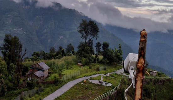 पर्यटकीय क्षेत्रमा पूर्वाधार र पदमार्ग निर्माण